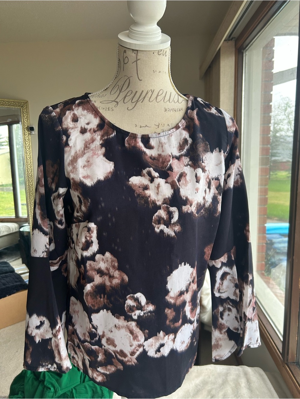 Cleo petite Floral Print Long Sleeve Blouse